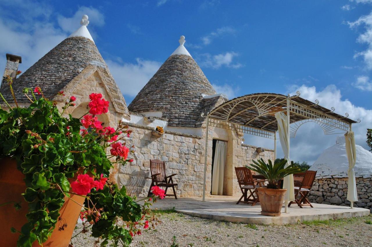 Aparthotel Trulli Vulés Ostuni Esterno foto