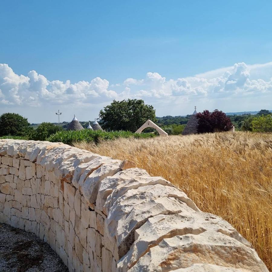 Aparthotel Trulli Vulés Ostuni Esterno foto